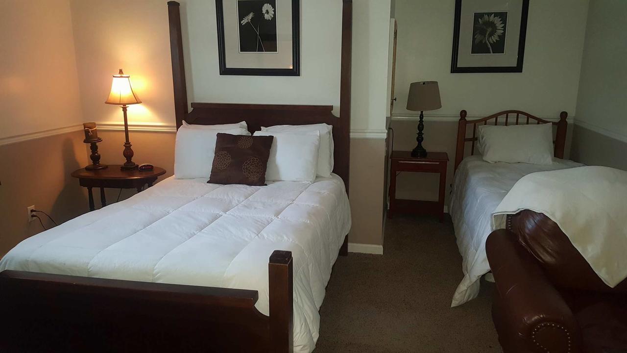 The Bradford Inn Towanda Екстер'єр фото
