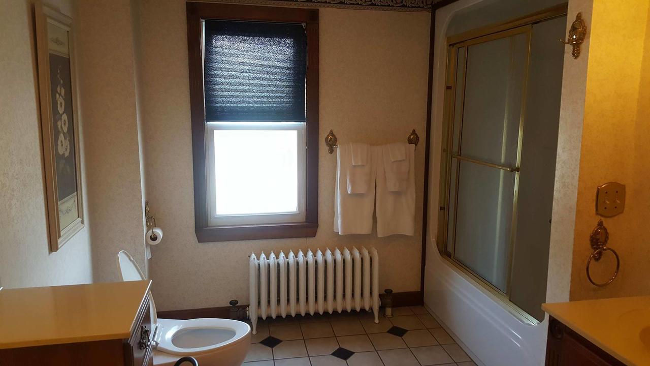 The Bradford Inn Towanda Екстер'єр фото